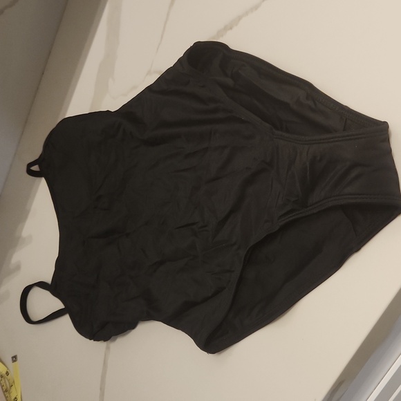 Athletic one piece swimsuit. tummy control black sz XS - Picture 6 of 8